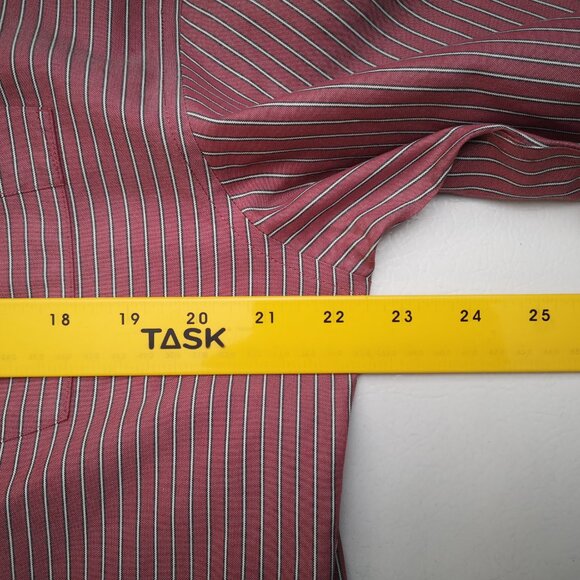 Eddie Bauer Men's Size Medium Relaxed Fit Wrinkle Resistant Rose Striped Shirt - Picture 10 of 12